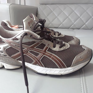 WOMEN'S ASICS GEL-SD TURBO RUNNING CROSSFIT BROWN